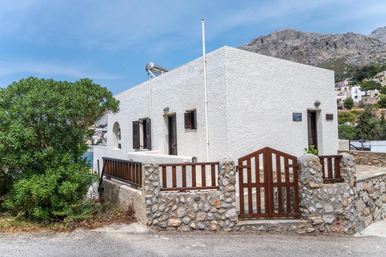 Pelagos Seafront Accommodation - George Myrties エクステリア 写真