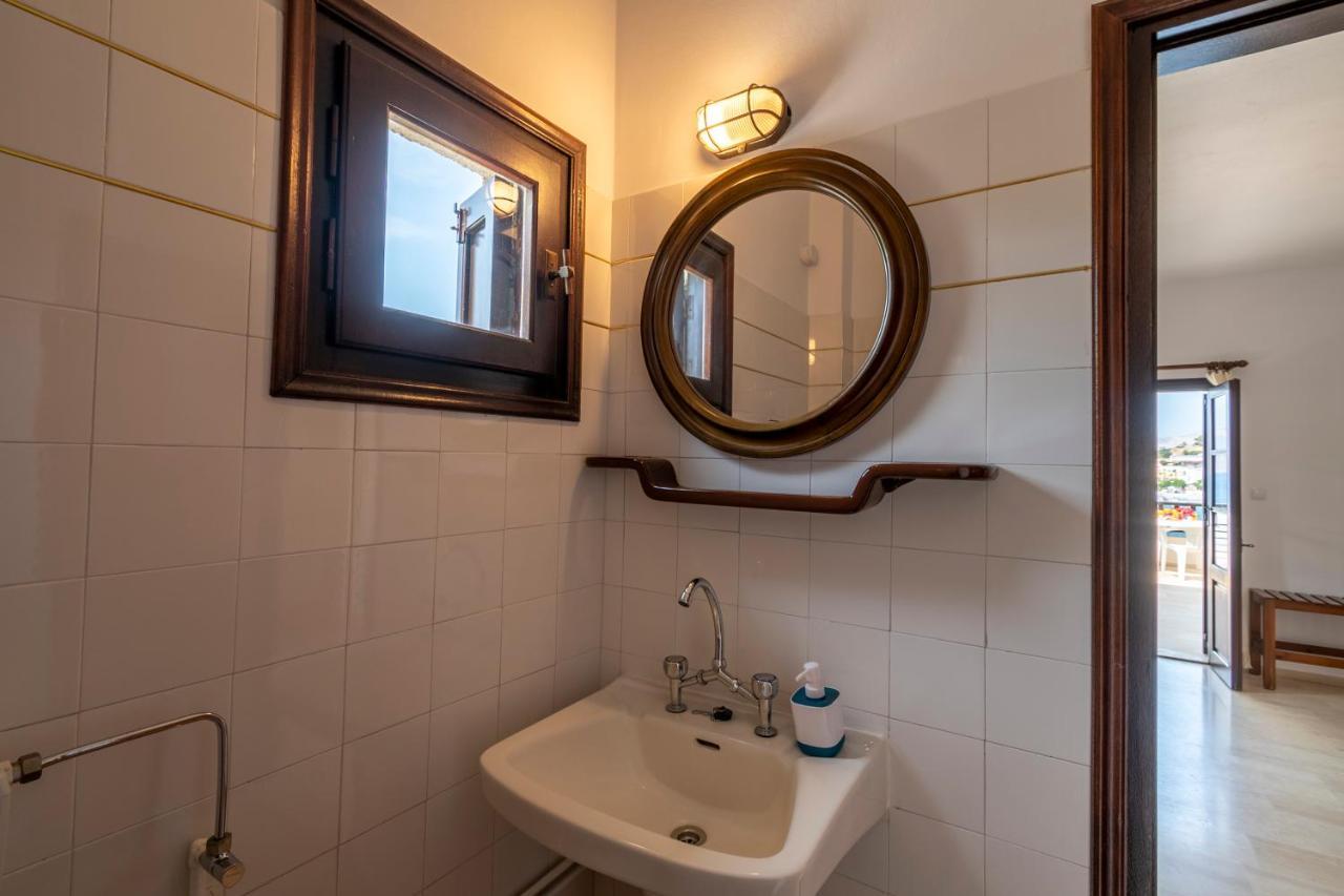 Pelagos Seafront Accommodation - George Myrties エクステリア 写真
