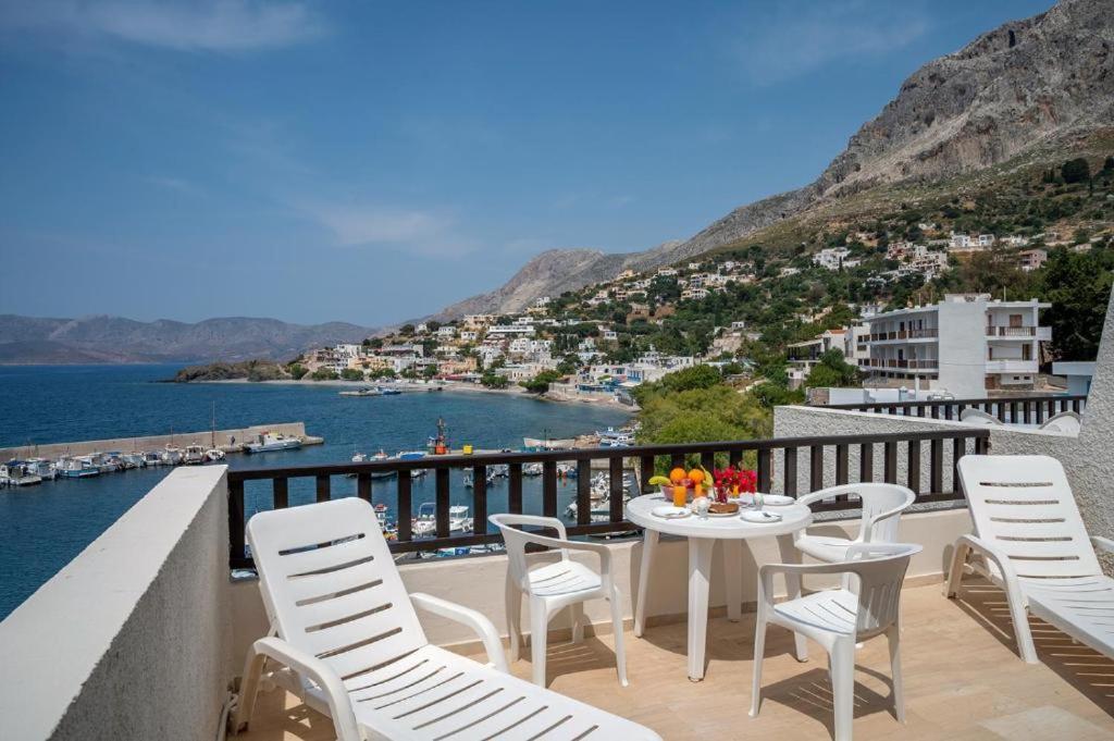 Pelagos Seafront Accommodation - George Myrties エクステリア 写真