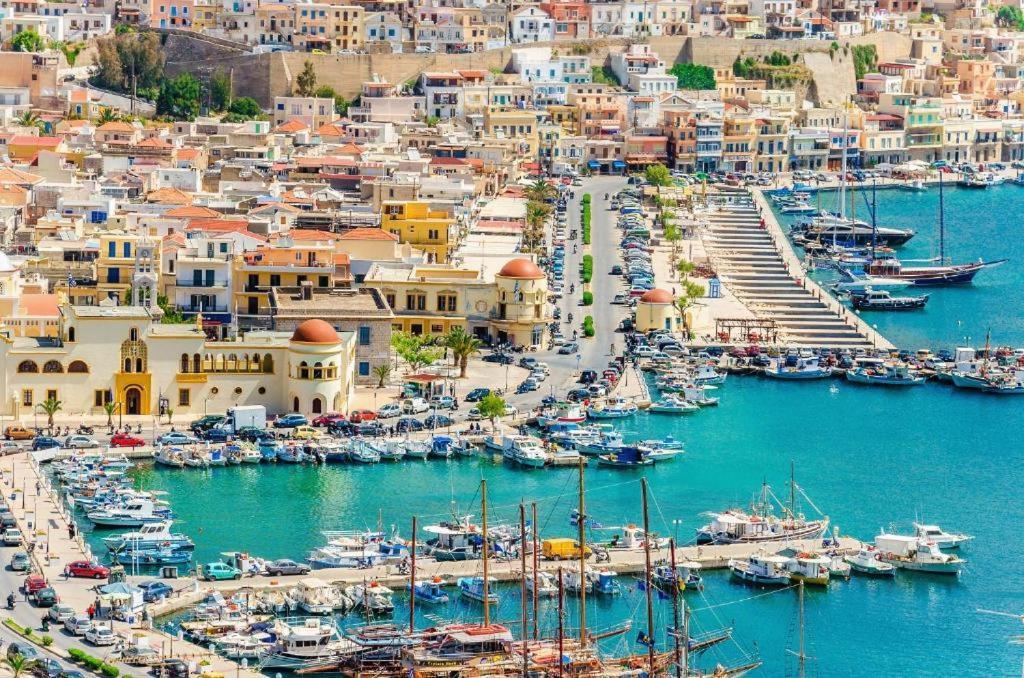 Pelagos Seafront Accommodation - George Myrties エクステリア 写真